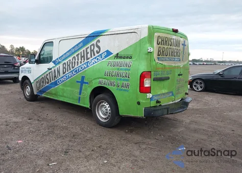 2015 Nissan Nv Cargo Nv1500 S V6/Sl V6/Sv V6 z USA, uszkodzony, nr VIN 1N6BF0KL2FN804923